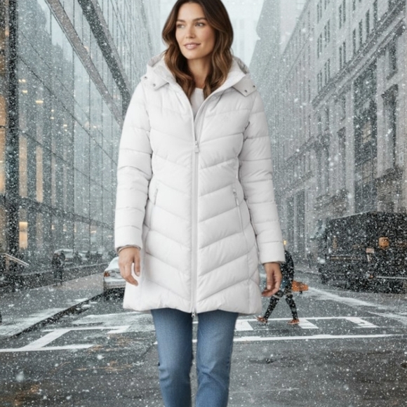 Andrew Marc Jackets & Blazers - Andrew Marc cream Neutral Cozy Quilted  Faux Fur Trim Hooded Puffer Coat Sz XL